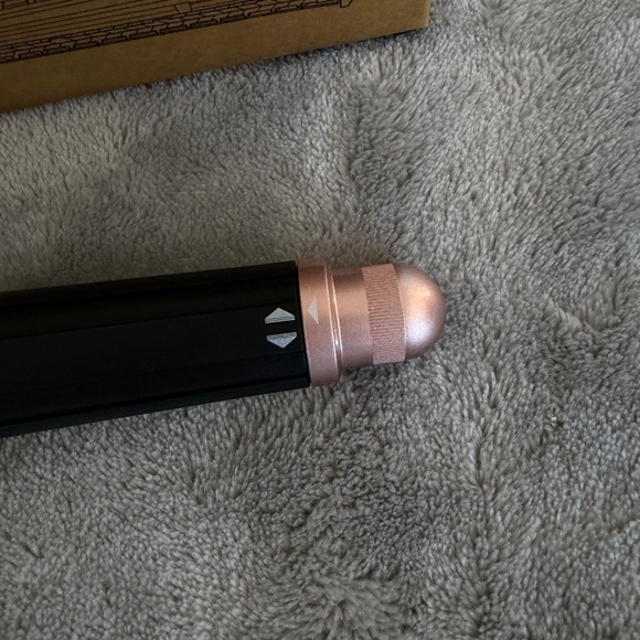 Dyson Conical Airwrap™ barrel - Picture 5 of 5